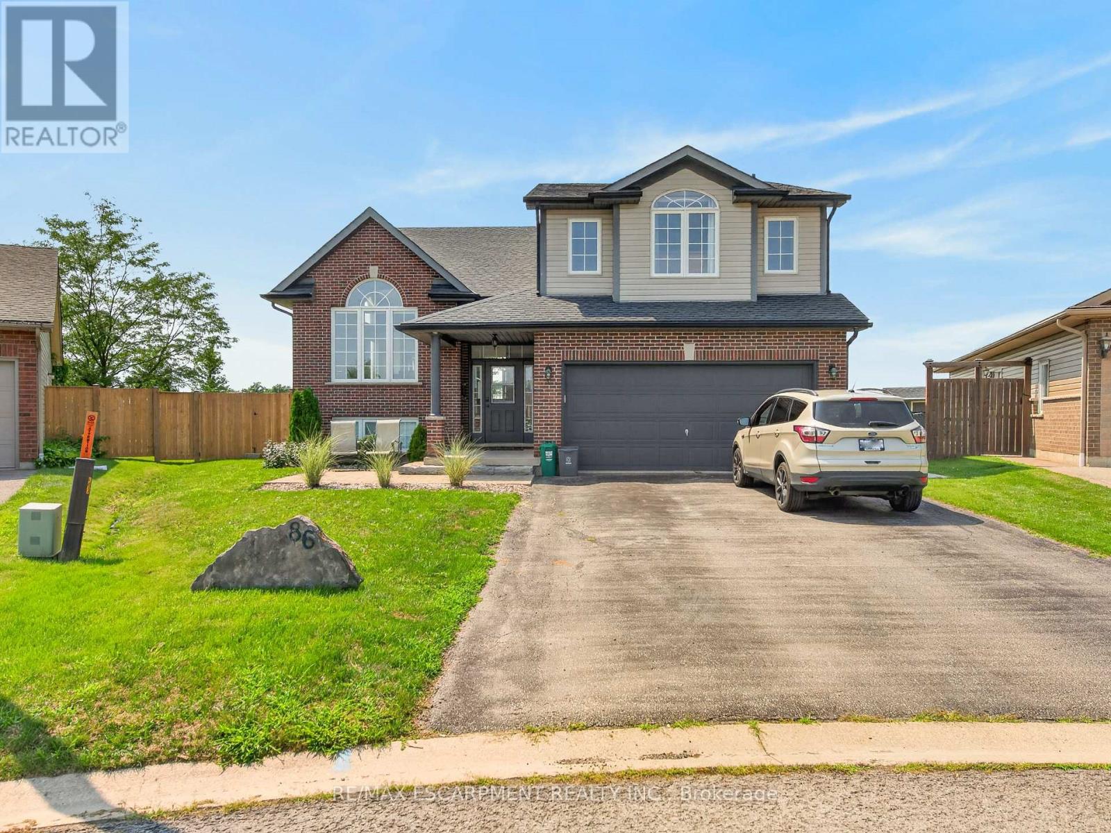 86 Golden Acres Drive, West Lincoln, Ontario  L0R 2A0 - Photo 3 - X13678686