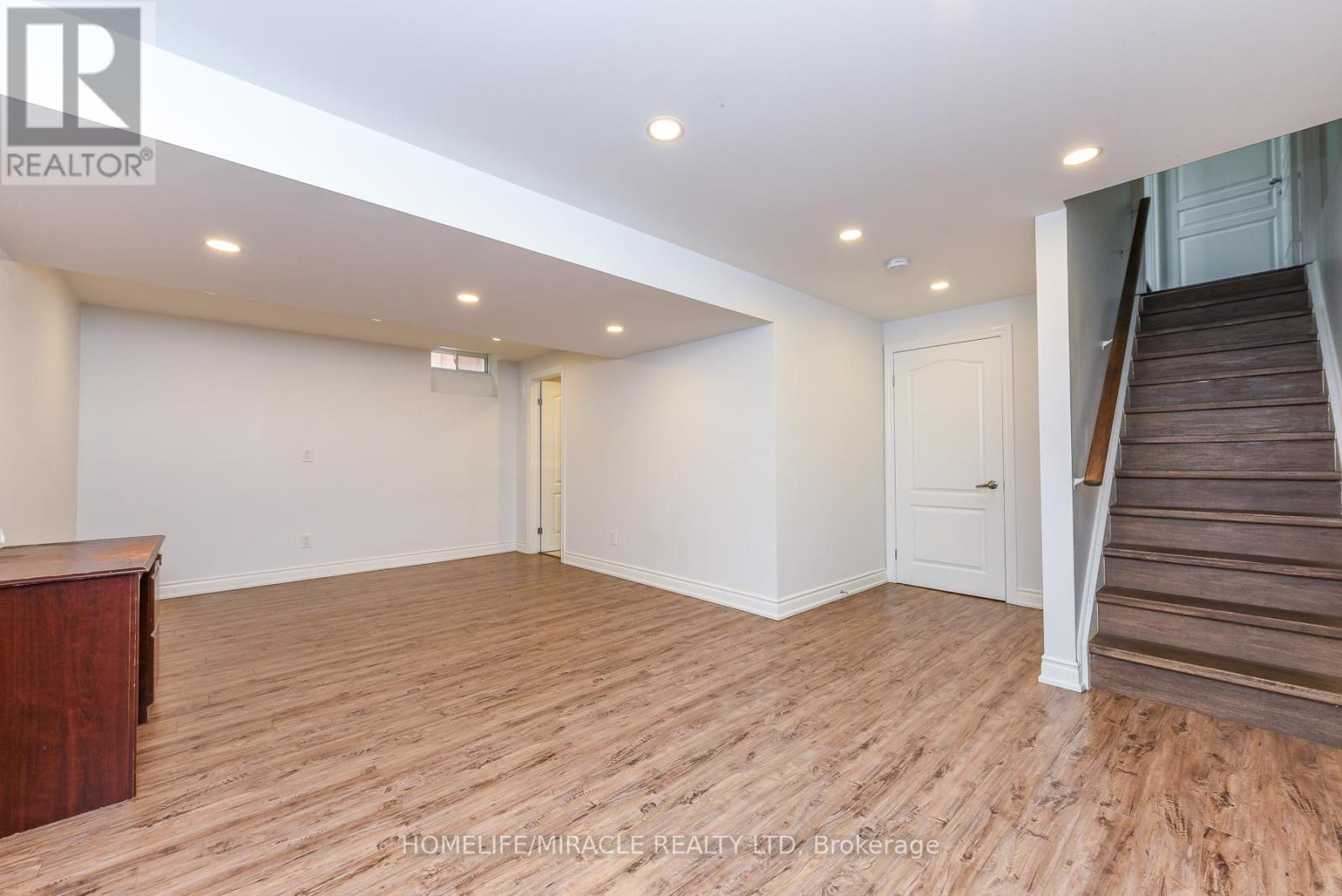 10 Danfield Court, Brampton, Ontario  L6Y 2X9 - Photo 31 - W13472360