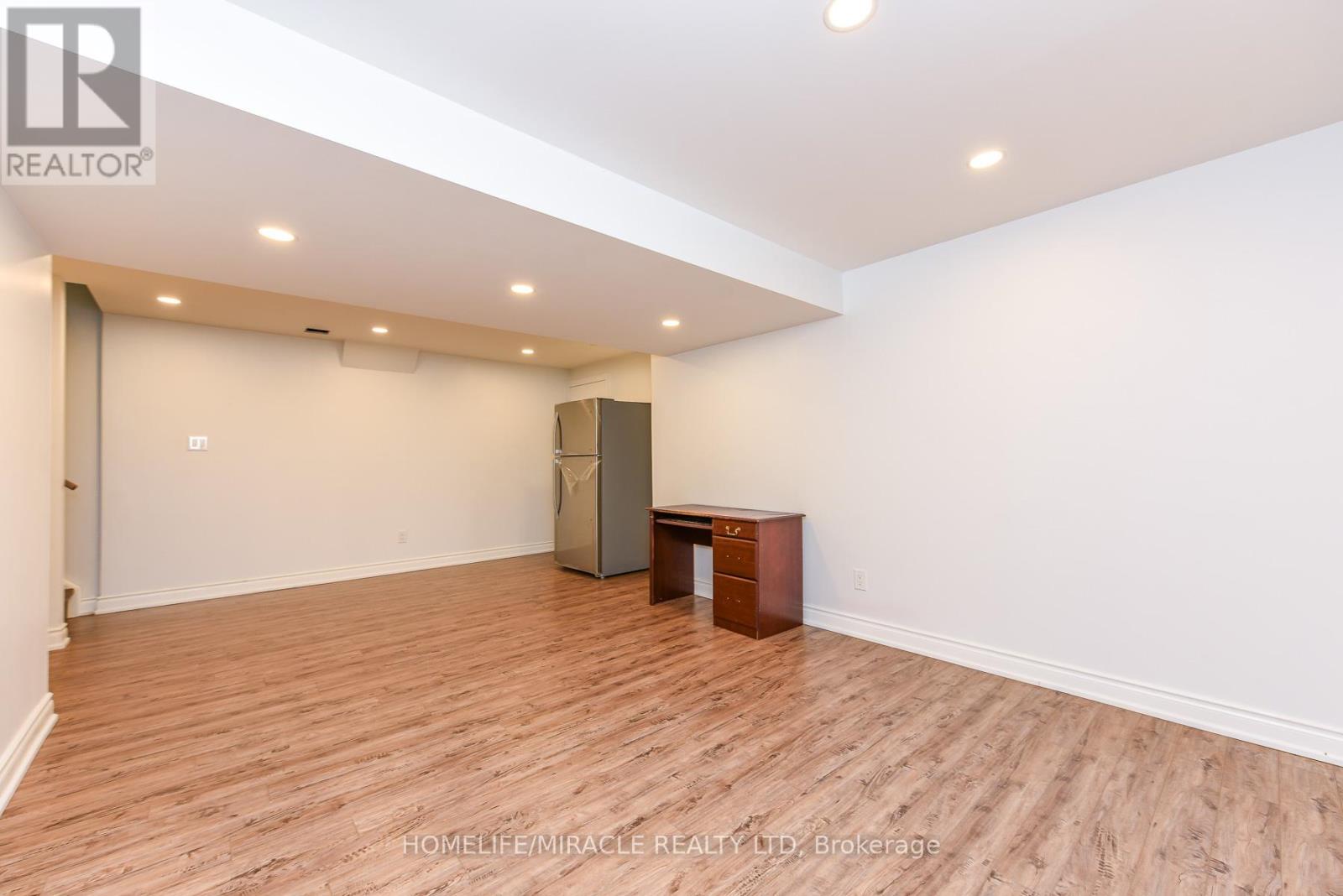 10 Danfield Court, Brampton, Ontario  L6Y 2X9 - Photo 33 - W13472360
