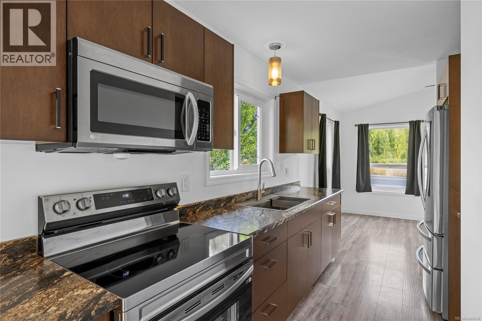2228 Alberni Hwy, Coombs, British Columbia  V0R 1M0 - Photo 3 - 1046934
