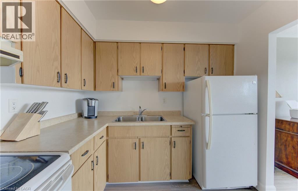 24 Midland Drive Unit# 403, Kitchener, Ontario  N2A 2A8 - Photo 9 - 40855901