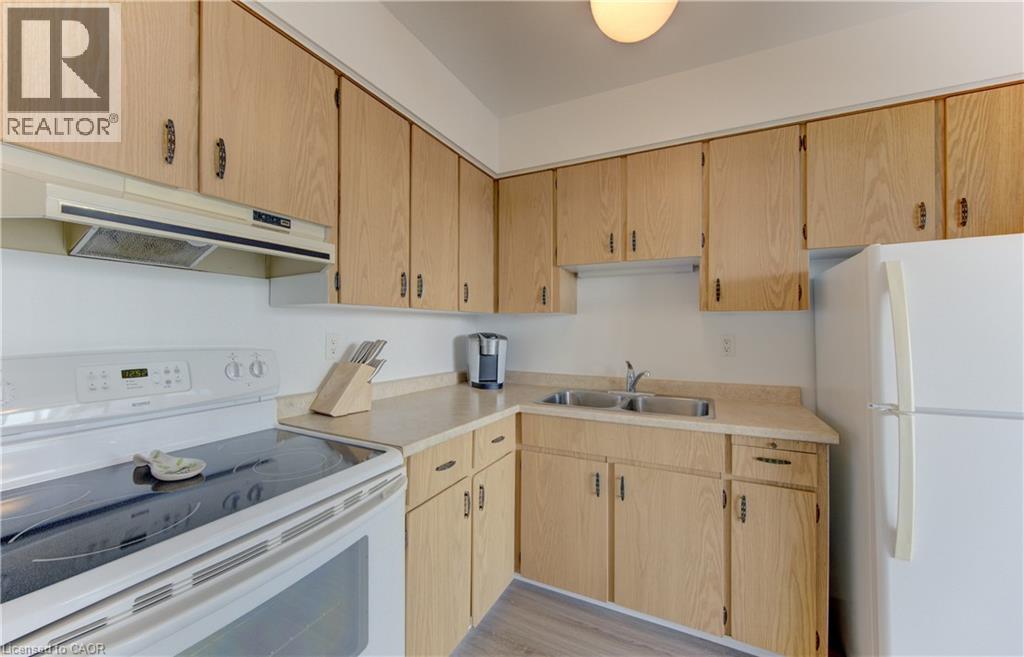 24 Midland Drive Unit# 403, Kitchener, Ontario  N2A 2A8 - Photo 7 - 40855901