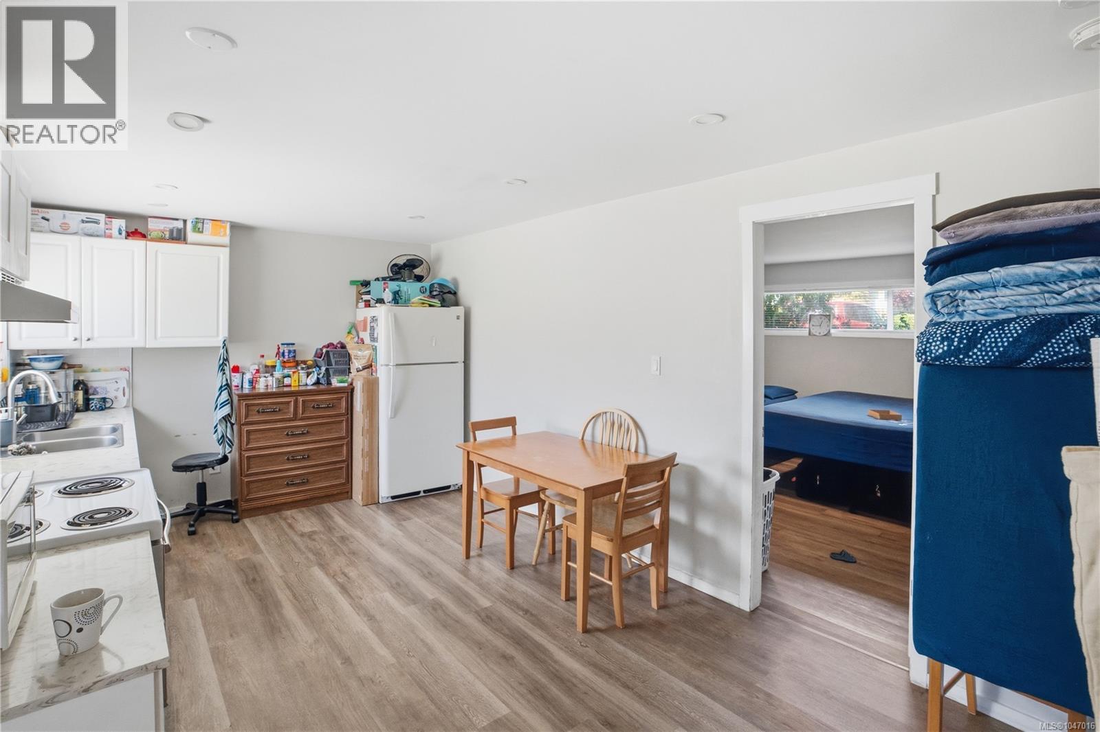 3971 Cedarwood St, Saanich, British Columbia  V8N 3N3 - Photo 41 - 1047016
