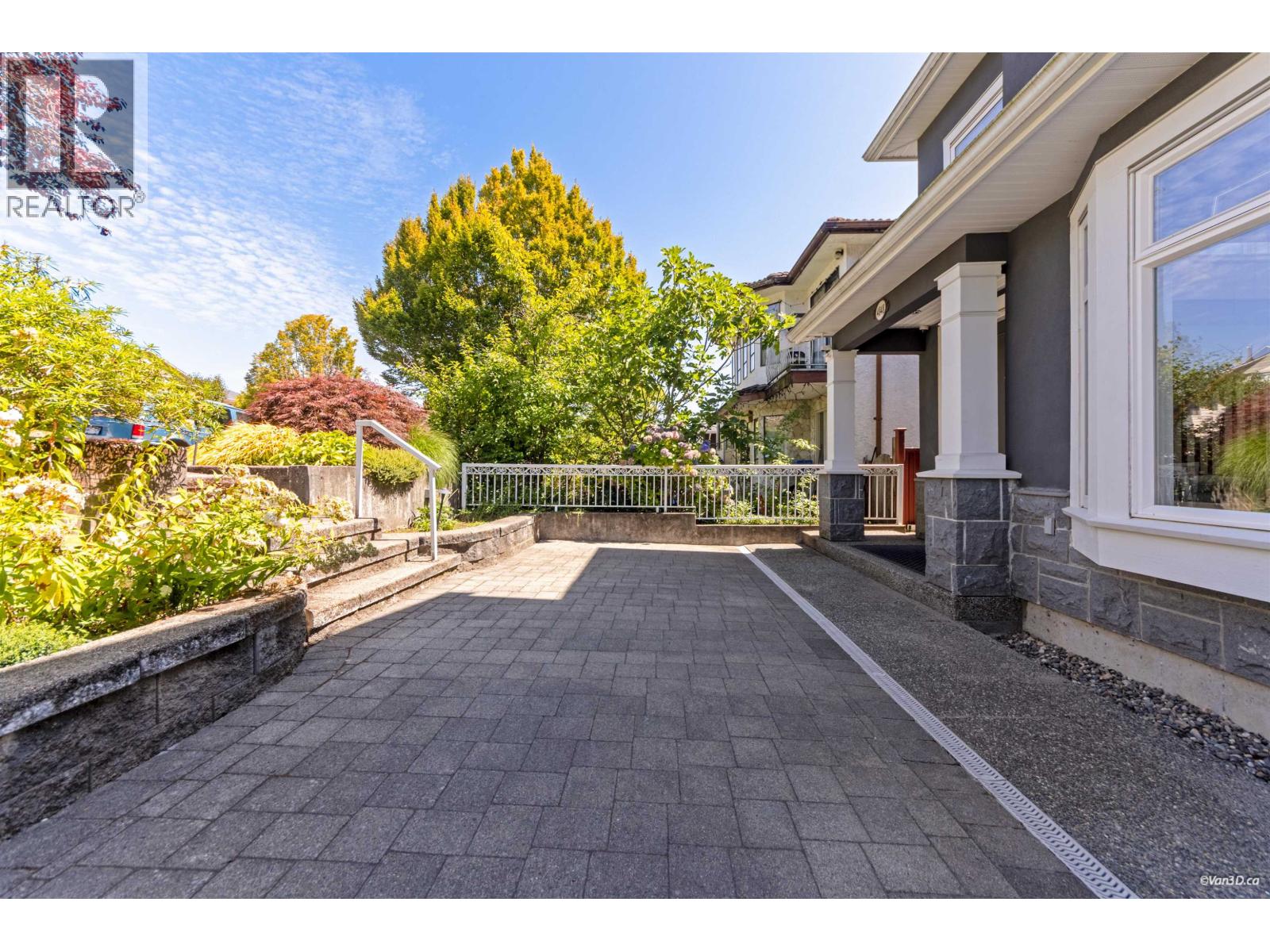 4848 Union Street, Burnaby, British Columbia  V5C 2Y6 - Photo 3 - R3155885