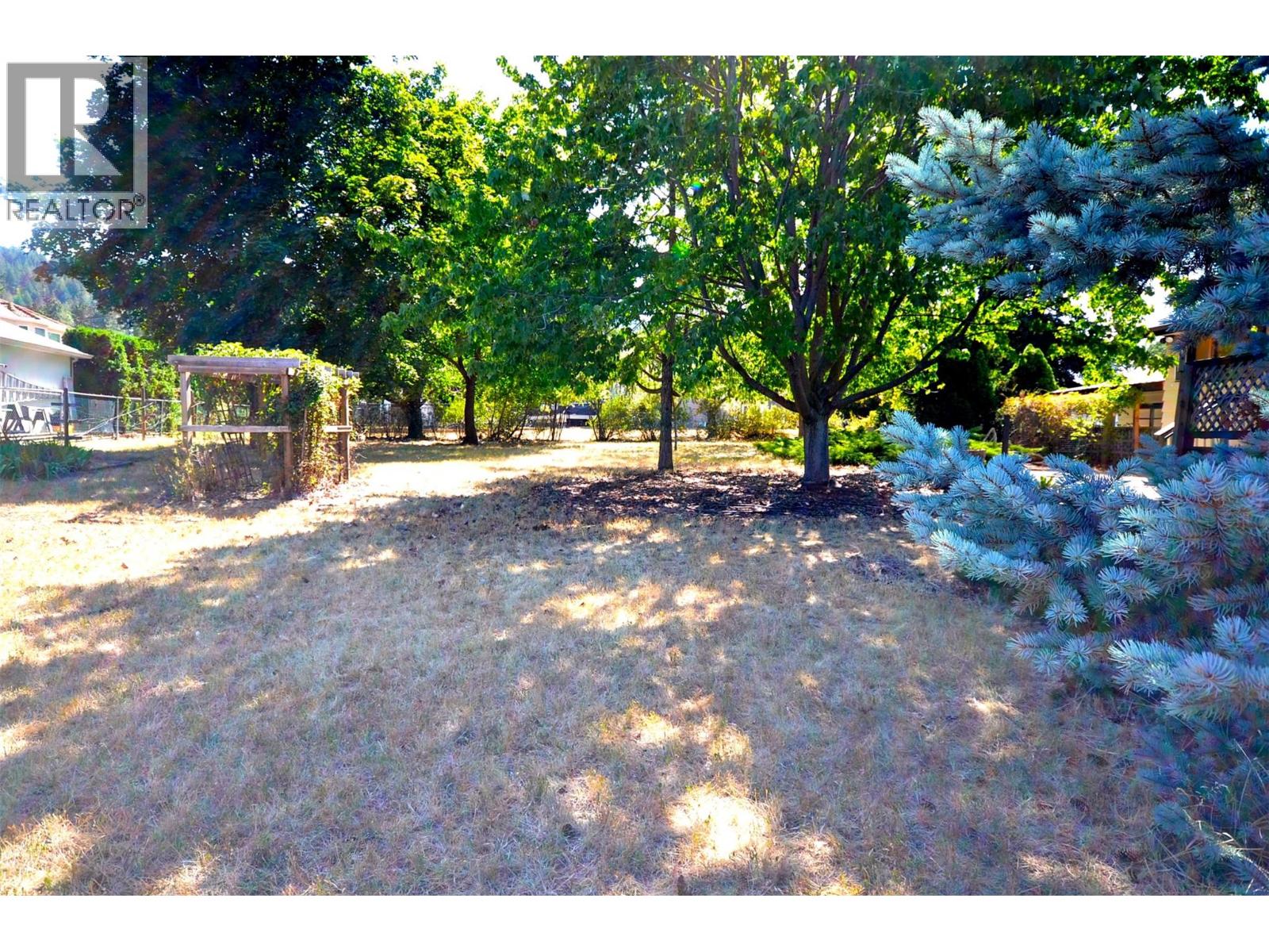 7609 Cunliffe Road, Coldstream, British Columbia  V1B 1T4 - Photo 13 - 10397577