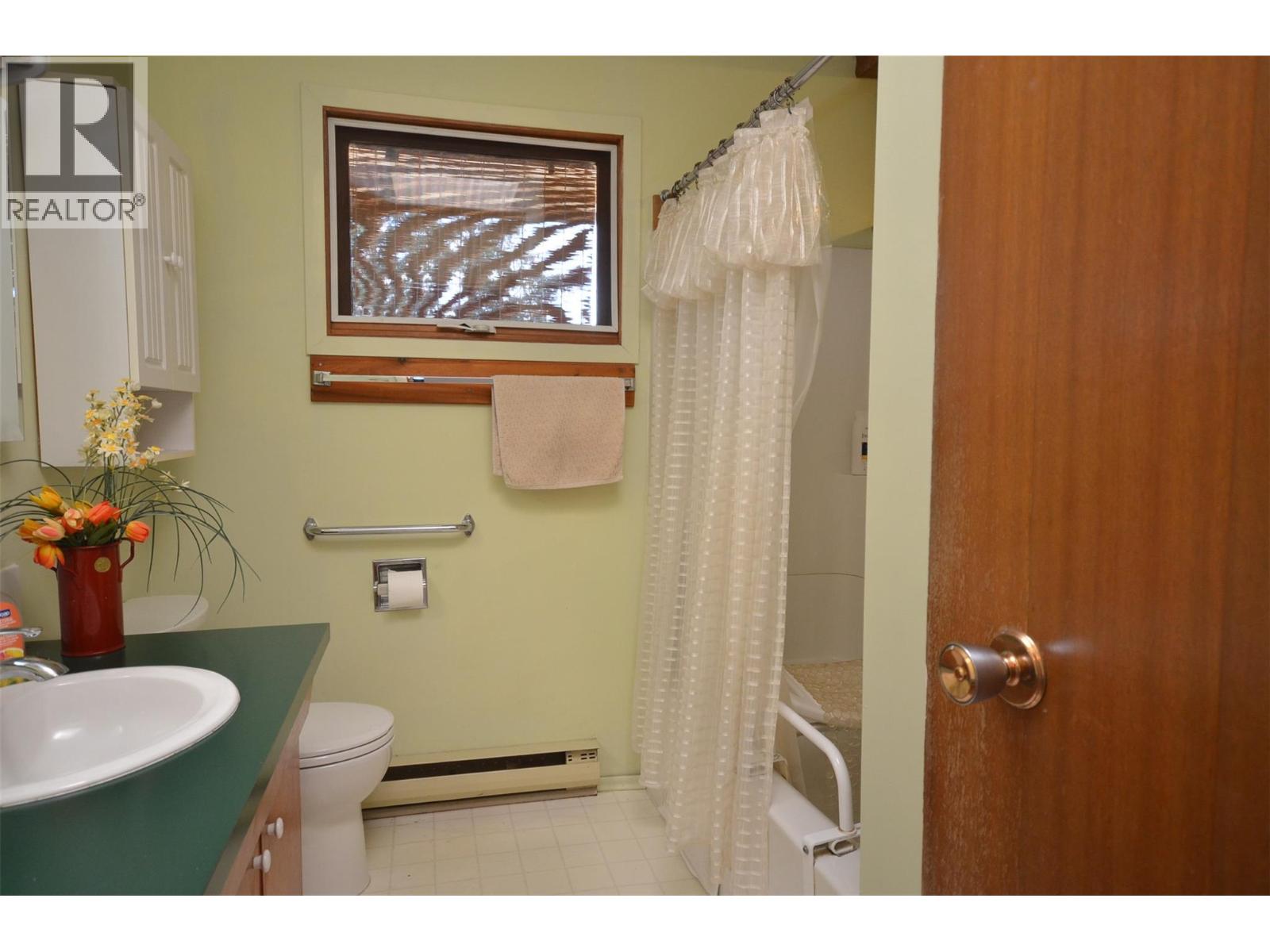 7609 Cunliffe Road, Coldstream, British Columbia  V1B 1T4 - Photo 59 - 10397577