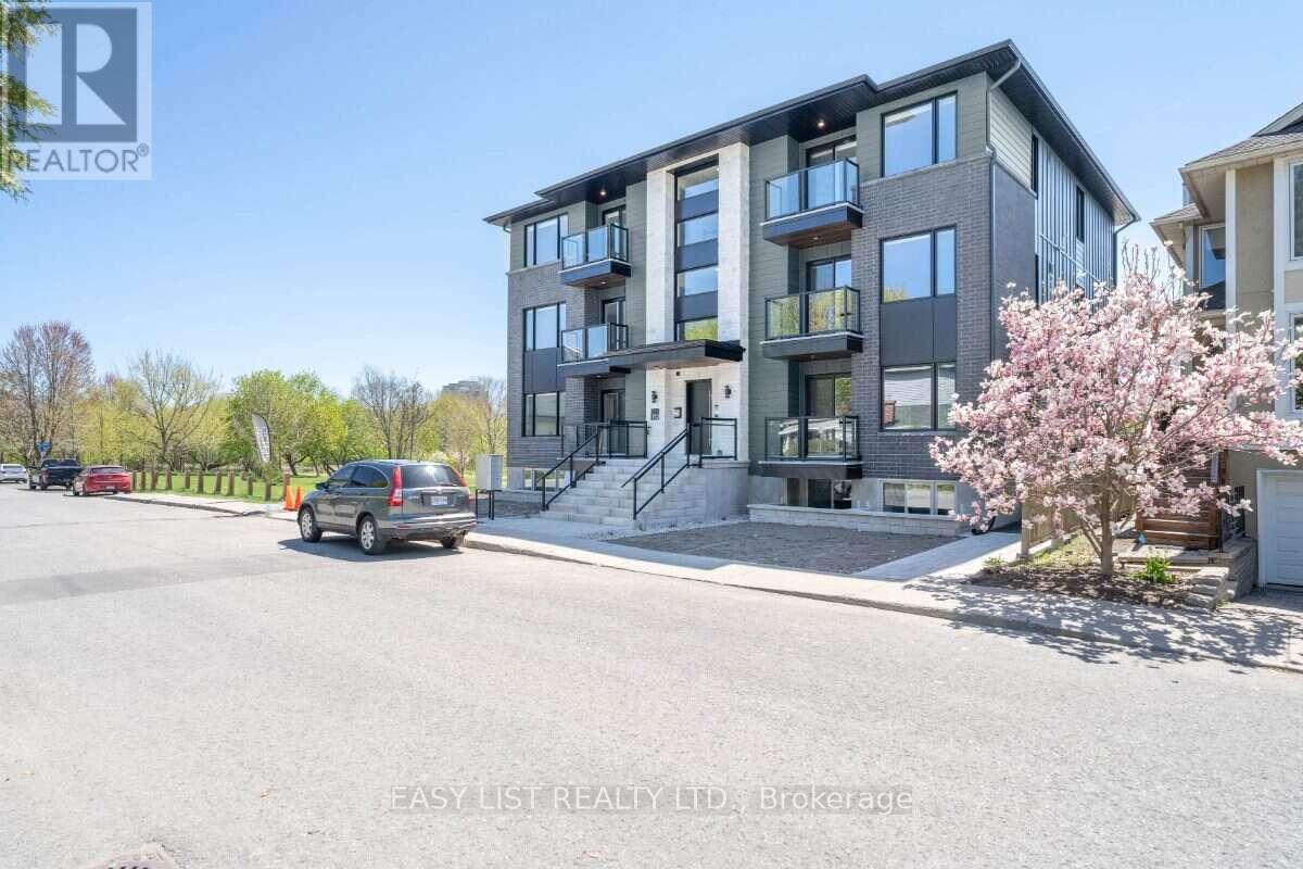 7 - 152 Springhurst Avenue, Ottawa, Ontario