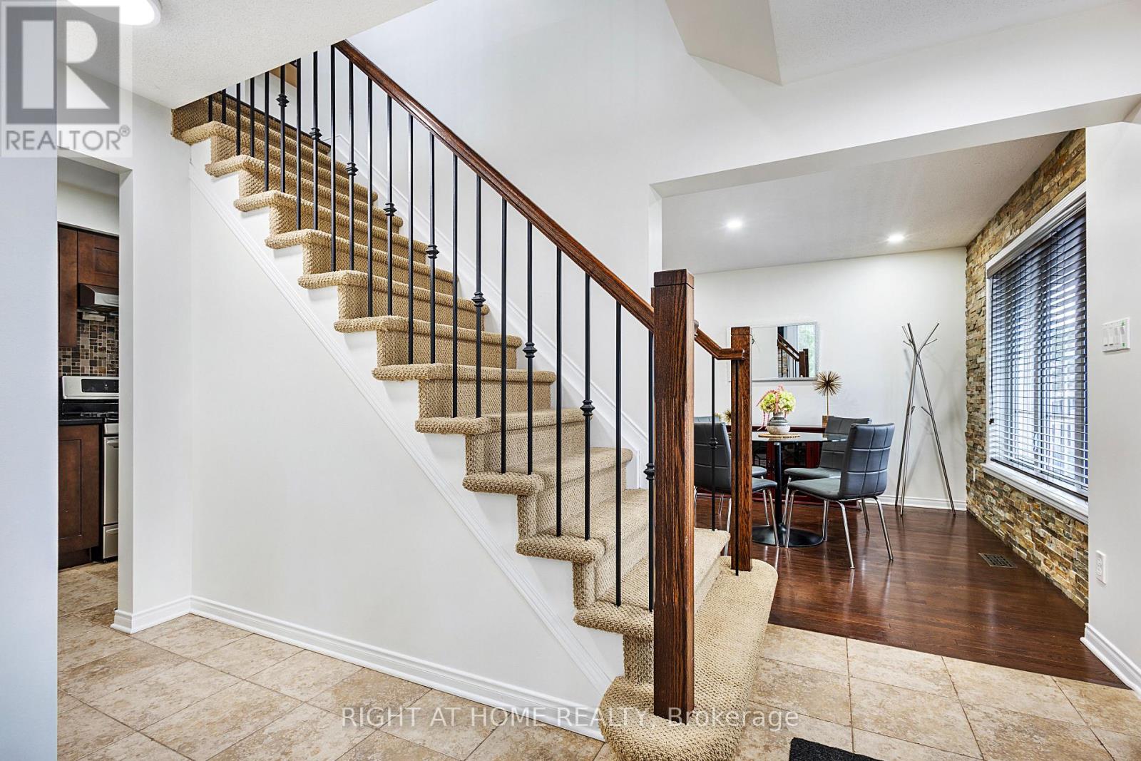 188 Patriot Place, Ottawa, Ontario  K2M 0B9 - Photo 4 - X13678714