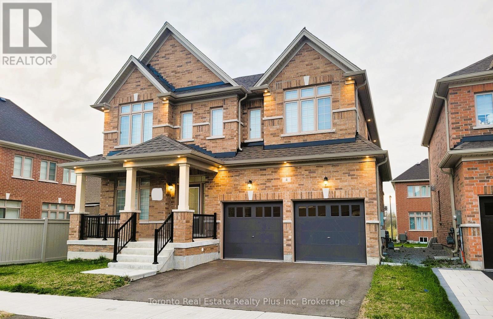 4 BRUCE WELCH AVENUE, Georgina, Ontario