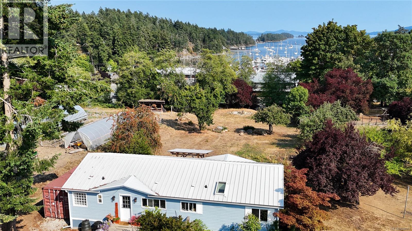 265 Lower Ganges Rd, Salt Spring, British Columbia  V8K 1S7 - Photo 3 - 1044657