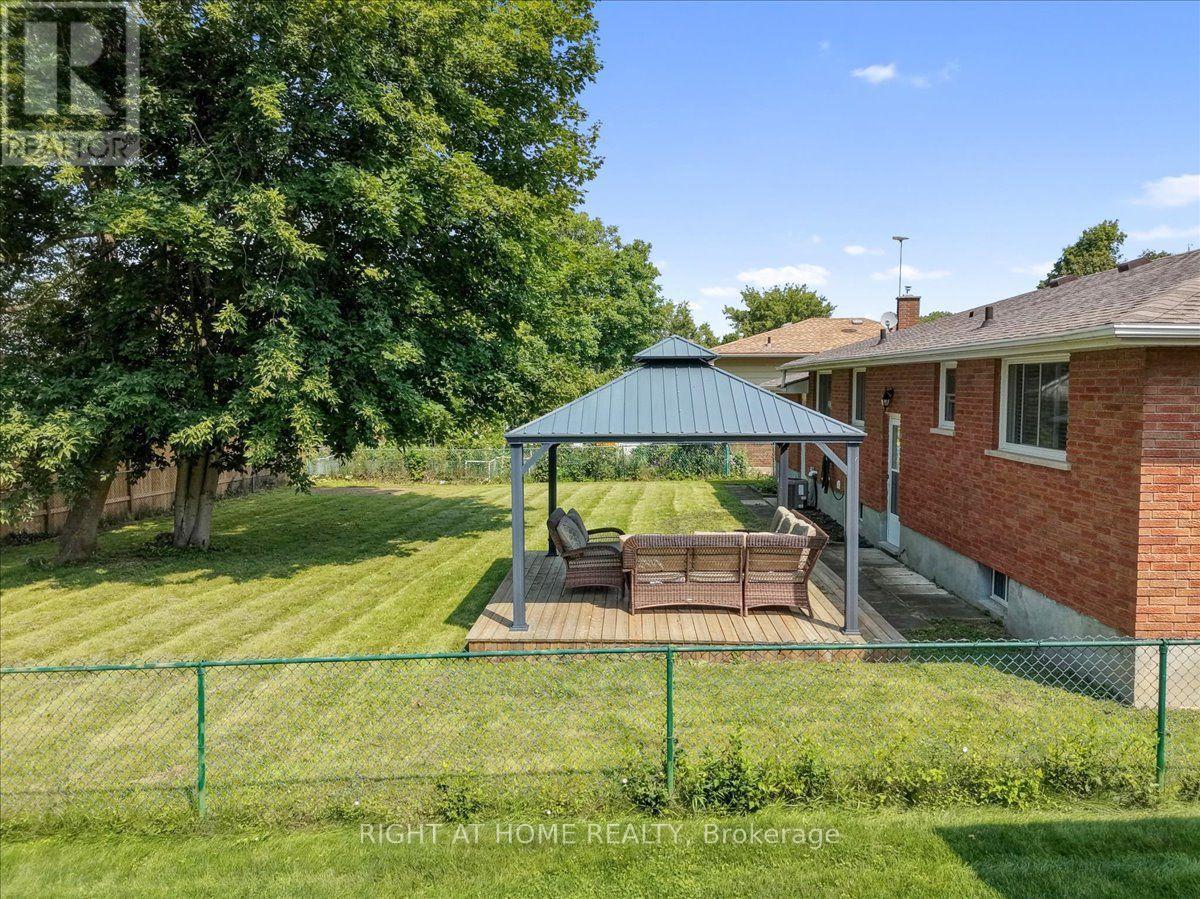 43 Monarch Park Drive, St. Catharines, Ontario  L2M 3K8 - Photo 27 - X13677784