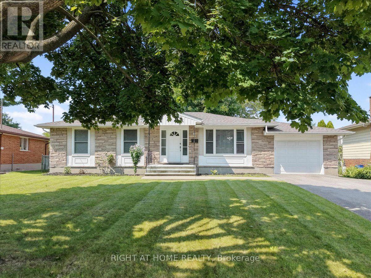 43 MONARCH PARK DRIVE, St. Catharines, Ontario