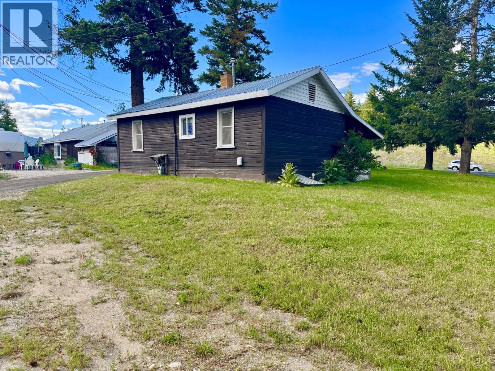 282 97b Highway, Enderby, British Columbia  V0E 1V3 - Photo 4 - 10397797