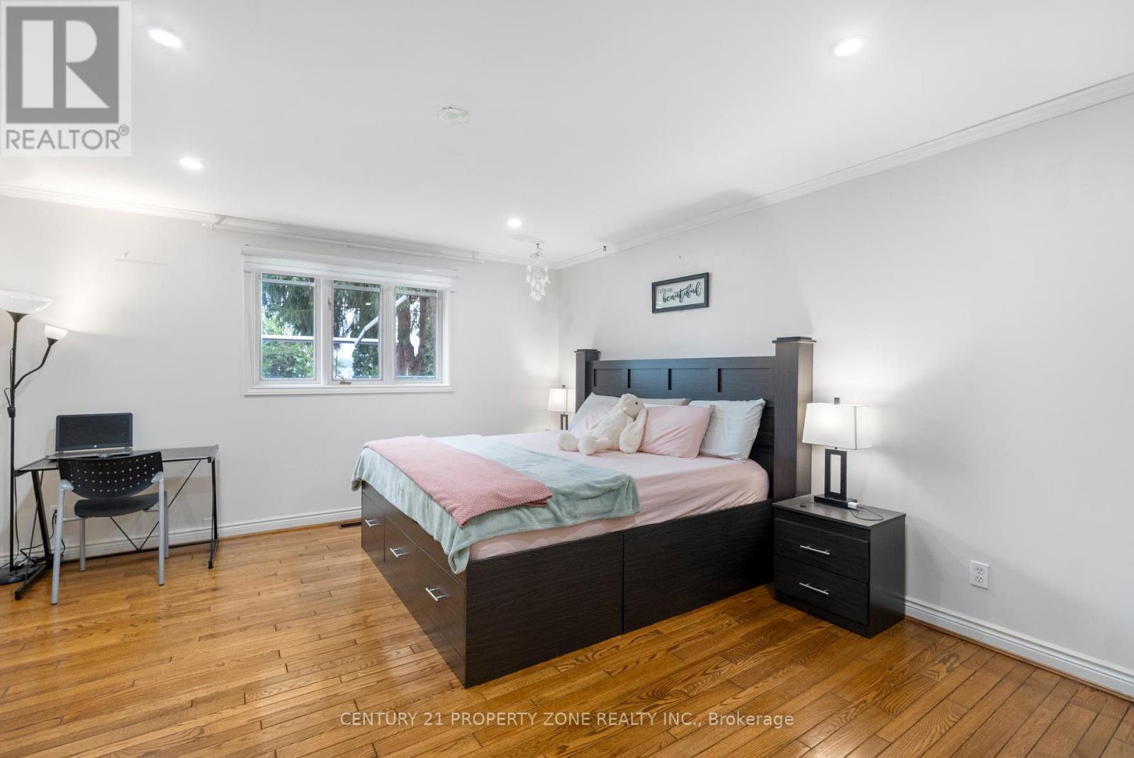 37 Laurentian Drive S, London East, Ontario  N5W 1N8 - Photo 12 - X13678708