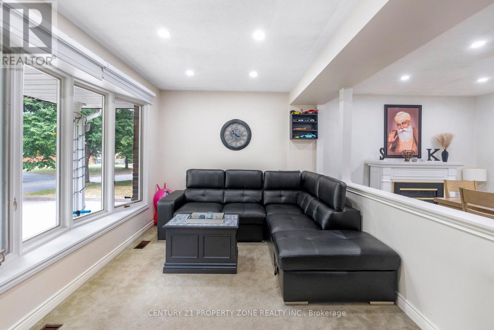 37 Laurentian Drive S, London East, Ontario  N5W 1N8 - Photo 5 - X13678708