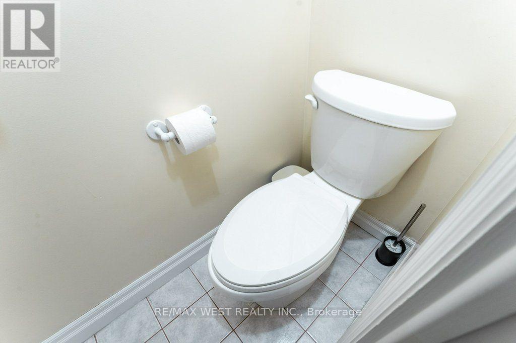 40 Delaware Avenue, Toronto, Ontario  M6H 2S7 - Photo 20 - C13676380