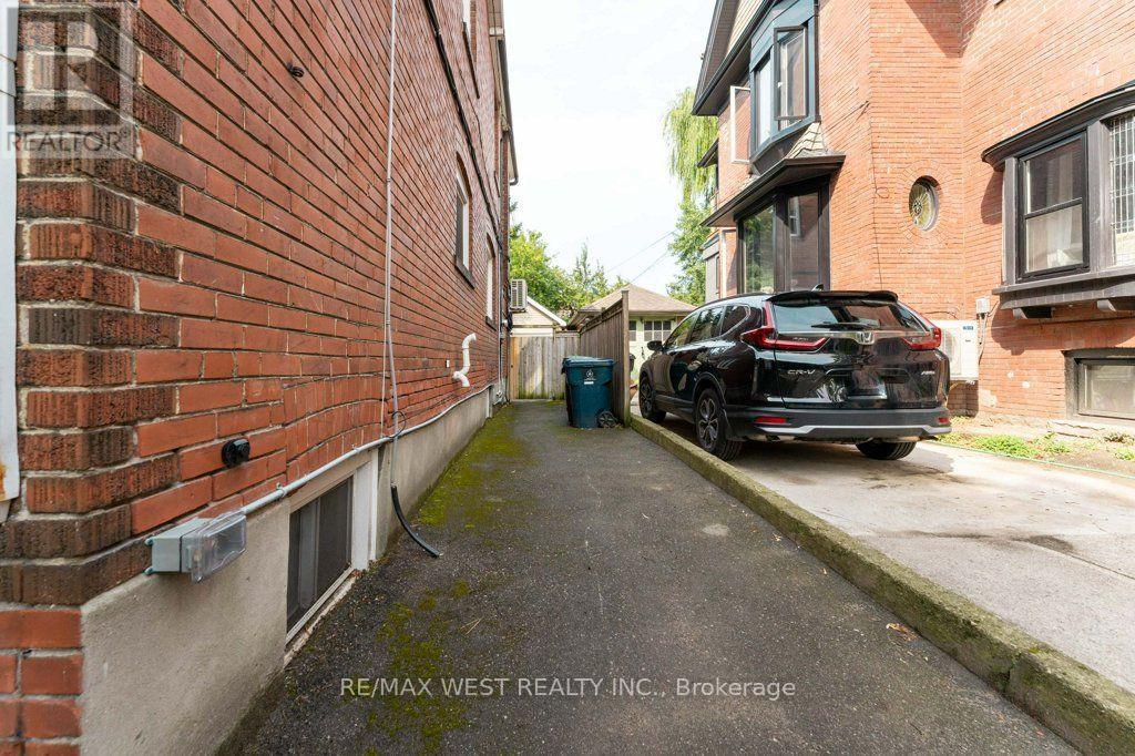40 Delaware Avenue, Toronto, Ontario  M6H 2S7 - Photo 37 - C13676380