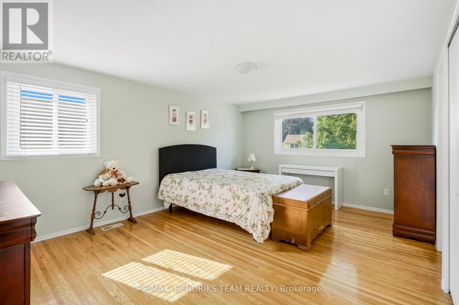 4 Royal Orchard Crescent, St. Catharines, Ontario  L2N 4E9 - Photo 21 - X13678726