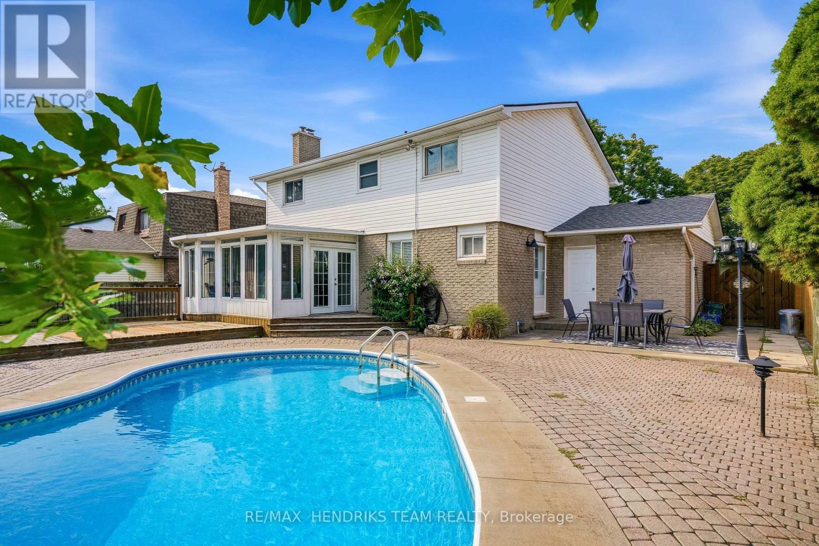 4 Royal Orchard Crescent, St. Catharines, Ontario  L2N 4E9 - Photo 30 - X13678726
