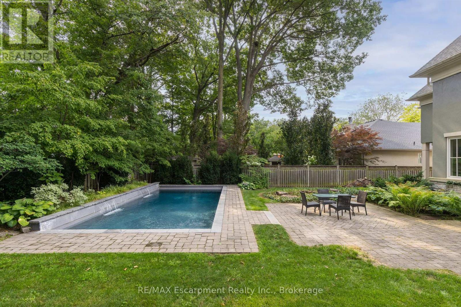 411 Wedgewood Drive, Oakville, Ontario  L6J 4S3 - Photo 13 - W13678754
