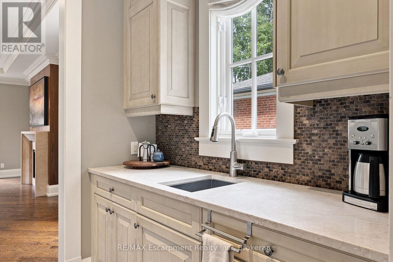 411 Wedgewood Drive, Oakville, Ontario  L6J 4S3 - Photo 28 - W13678754
