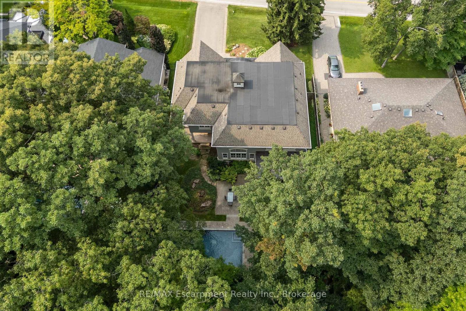411 Wedgewood Drive, Oakville, Ontario  L6J 4S3 - Photo 5 - W13678754