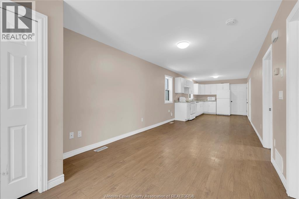 522 Bridge, Windsor, Ontario  N9B 2M4 - Photo 8 - 26019867