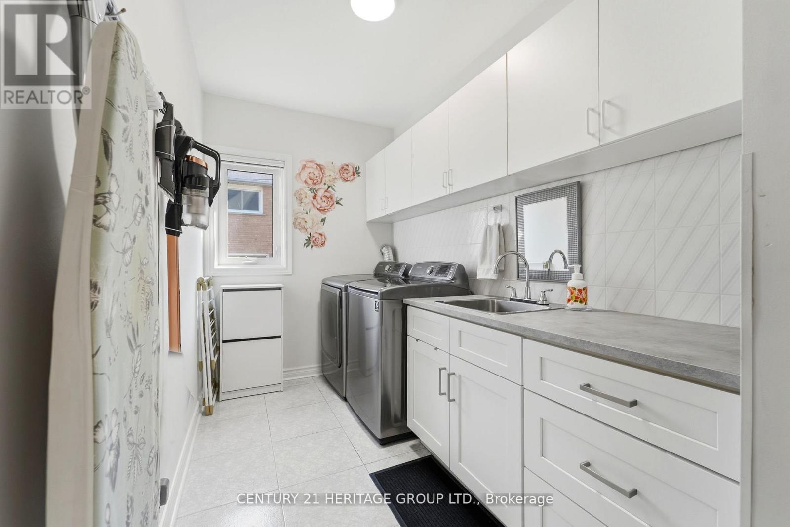 12 Lavinio Court, Vaughan, Ontario  L6A 1V8 - Photo 15 - N13678750