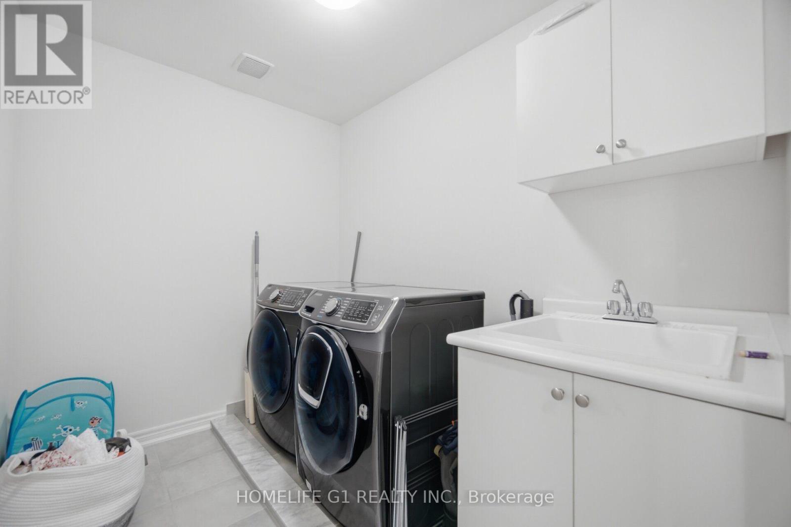 129 Holbrook Court, Milton, Ontario  L9E 1J2 - Photo 33 - W13678762