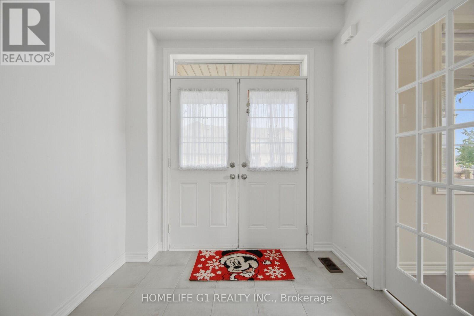 129 Holbrook Court, Milton, Ontario  L9E 1J2 - Photo 4 - W13678762