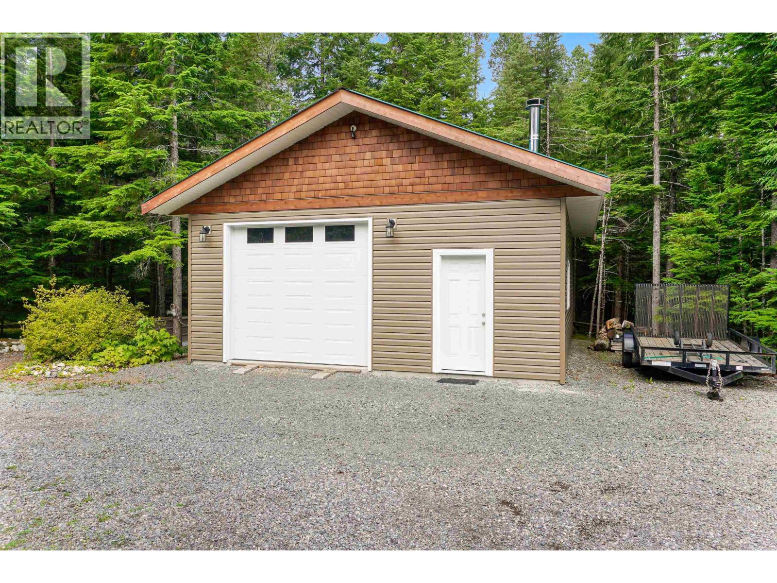 2926 Woeste Avenue, Terrace, British Columbia  V8G 0G5 - Photo 33 - R3155906