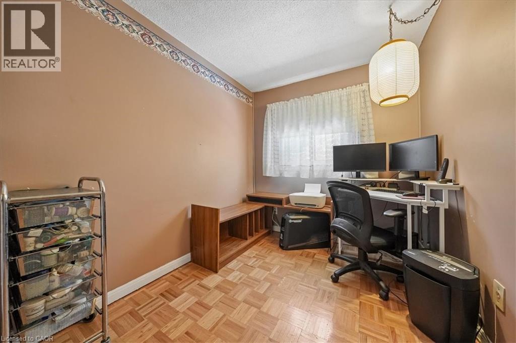 2320 Middlesmoor Crescent, Burlington, Ontario  L7P 3X7 - Photo 41 - 40847471