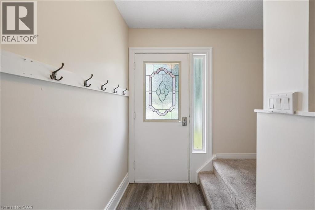 2320 Middlesmoor Crescent, Burlington, Ontario  L7P 3X7 - Photo 7 - 40847471