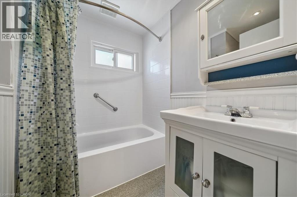 2320 Middlesmoor Crescent, Burlington, Ontario  L7P 3X7 - Photo 37 - 40847471