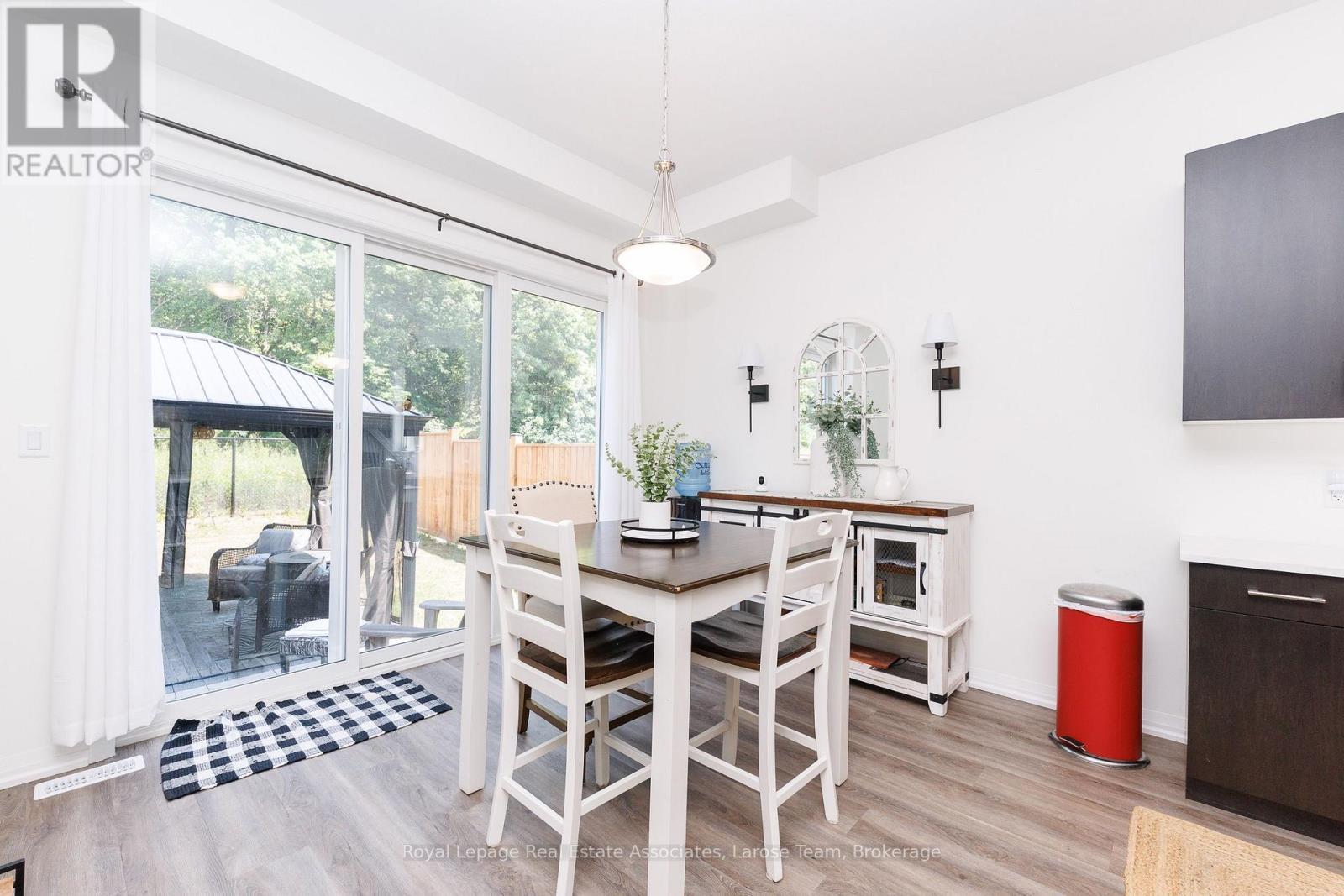 Main And 2nd Floor - 31 Willson Drive, Thorold, Ontario  L2V 0M3 - Photo 11 - X13599086