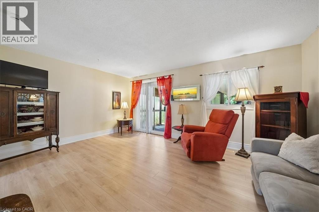 2320 Middlesmoor Crescent, Burlington, Ontario  L7P 3X7 - Photo 16 - 40847471