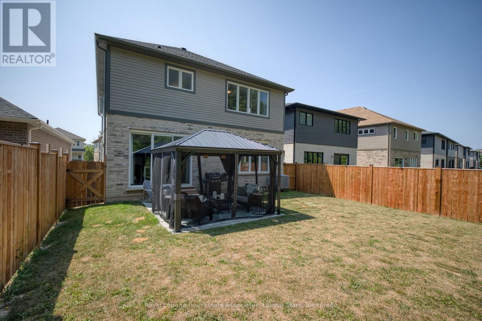 Main And 2nd Floor - 31 Willson Drive, Thorold, Ontario  L2V 0M3 - Photo 29 - X13599086