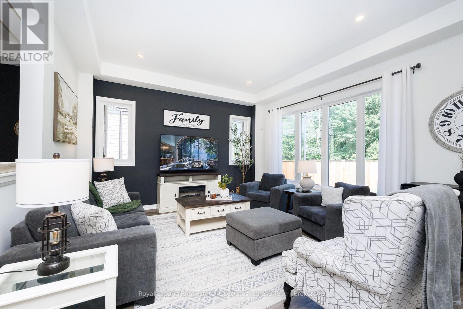 Main And 2nd Floor - 31 Willson Drive, Thorold, Ontario  L2V 0M3 - Photo 6 - X13599086