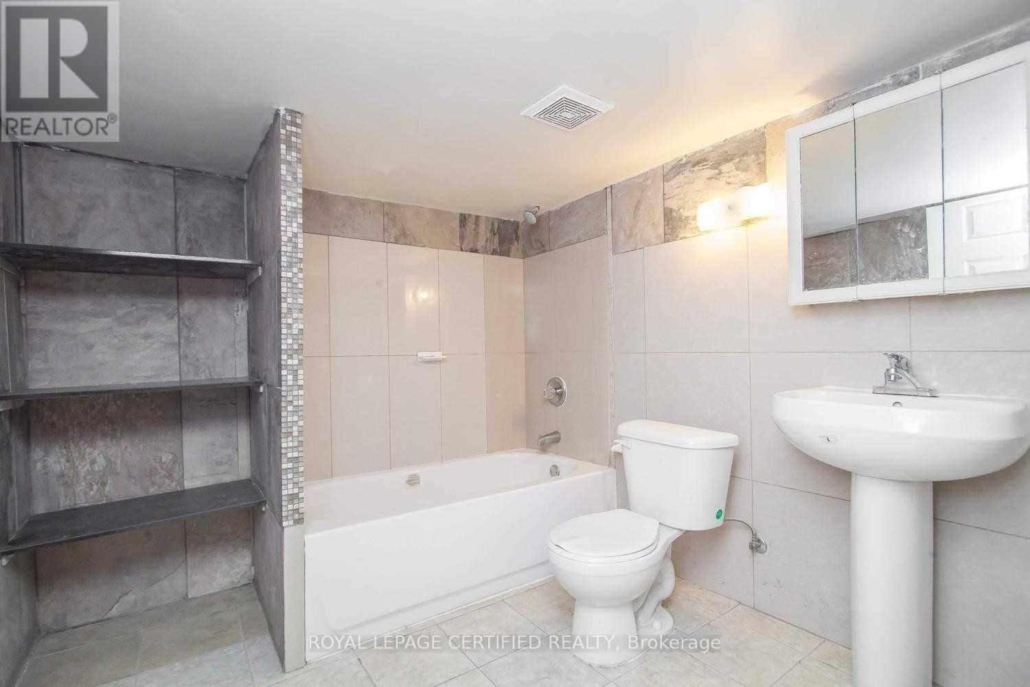 116 Beach Road, Hamilton, Ontario  L8L 3Z9 - Photo 10 - X13678724