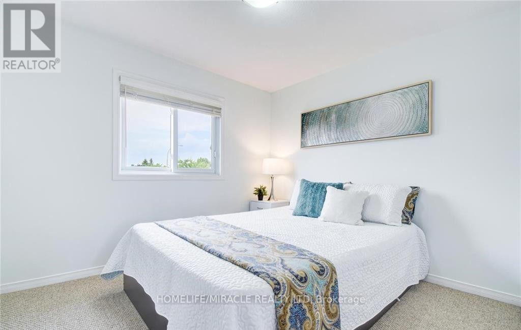 501 Highbrook Court, Kitchener, Ontario  N2E 3P4 - Photo 5 - X13678734