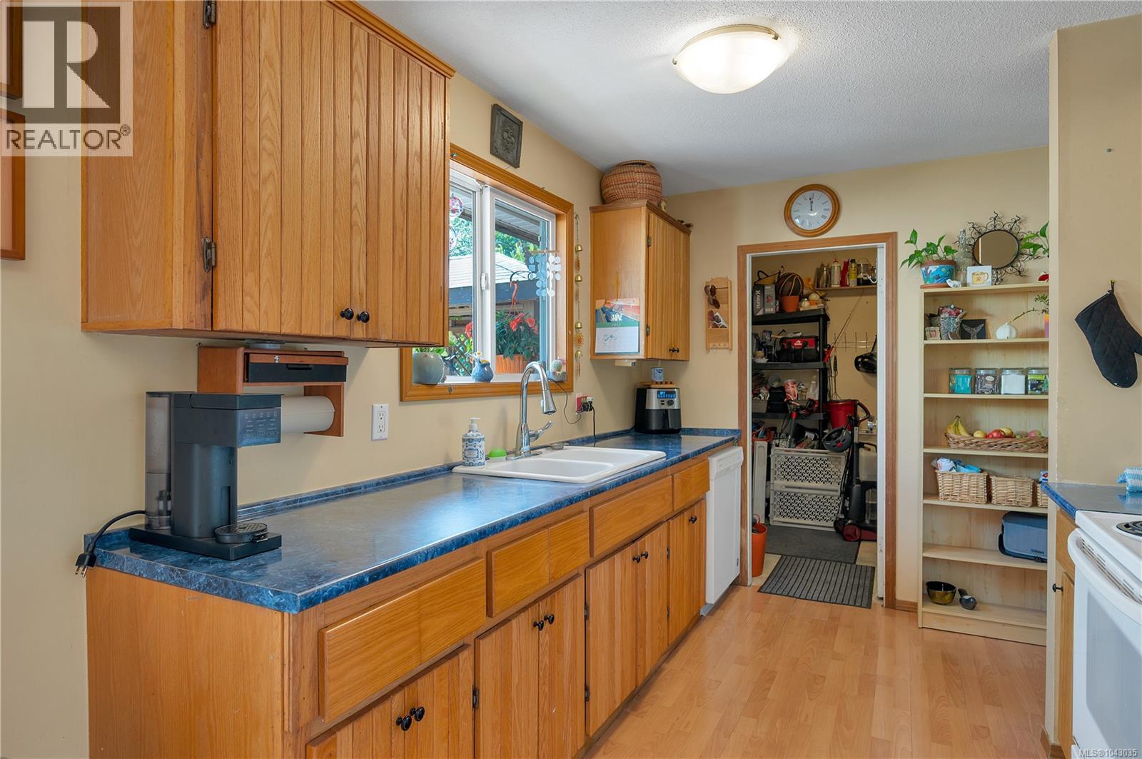 885 Shellbourne Blvd, Campbell River, British Columbia  V9W 4Z7 - Photo 7 - 1043035