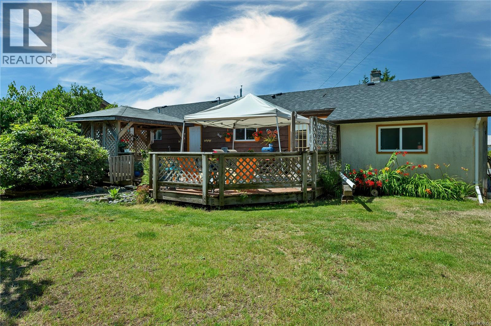 885 Shellbourne Blvd, Campbell River, British Columbia  V9W 4Z7 - Photo 2 - 1043035