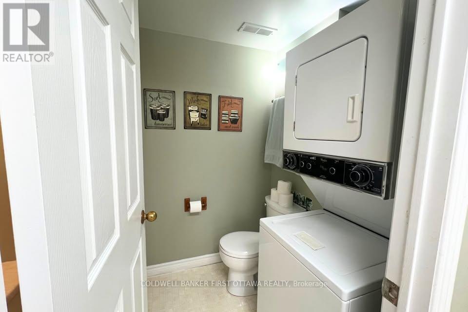 2 - 2 Rideau Street, Westport, Ontario  K0G 1X0 - Photo 5 - X13678764