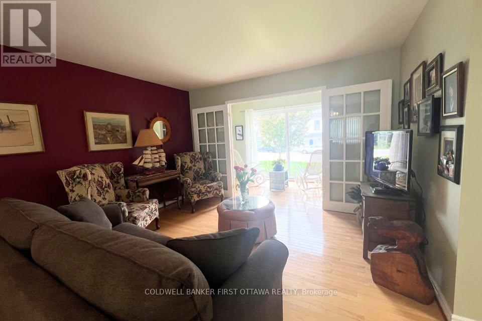 2 - 2 Rideau Street, Westport, Ontario  K0G 1X0 - Photo 6 - X13678764