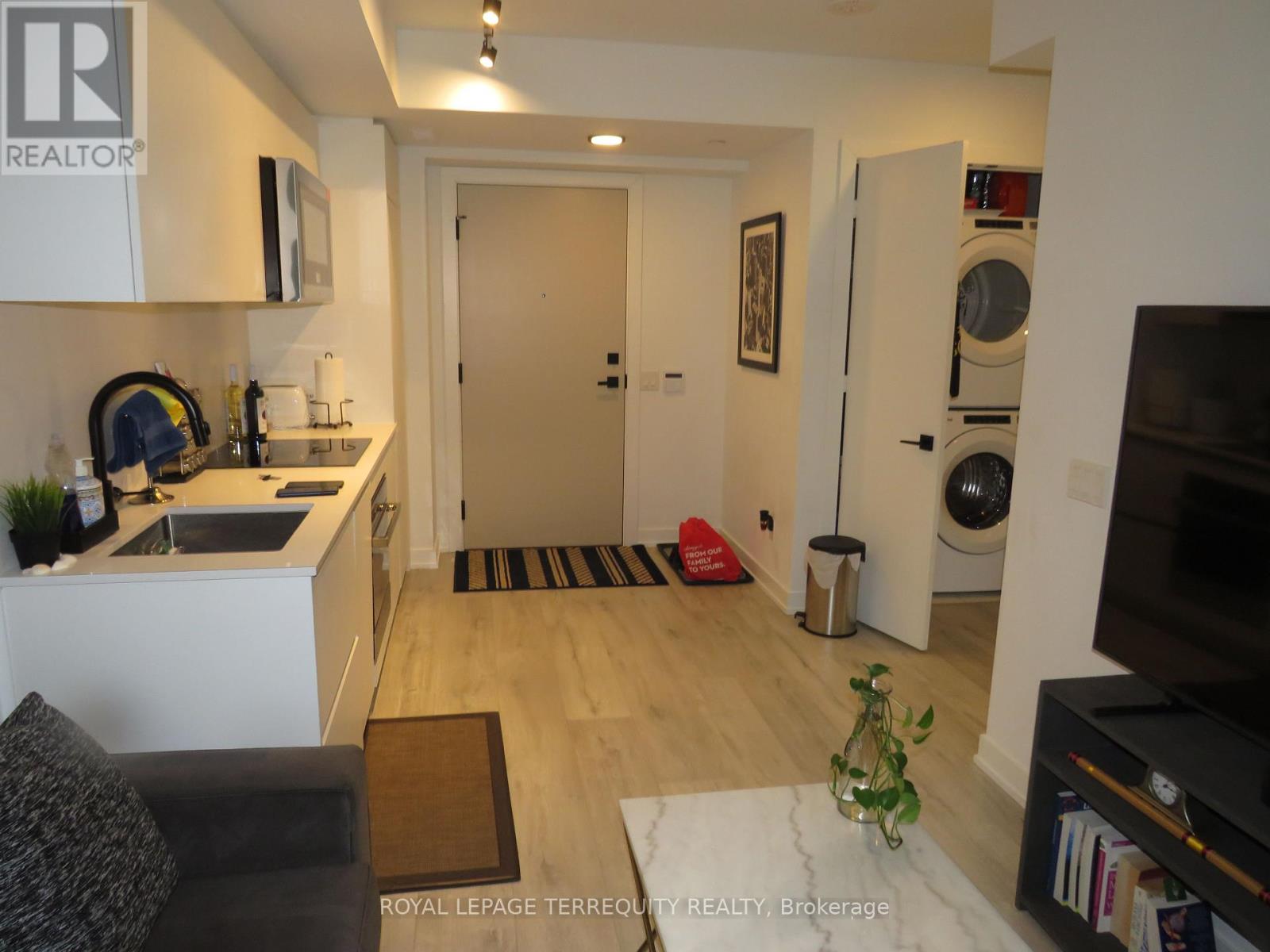 805 - 327 KING STREET W, toronto (waterfront communities), Ontario