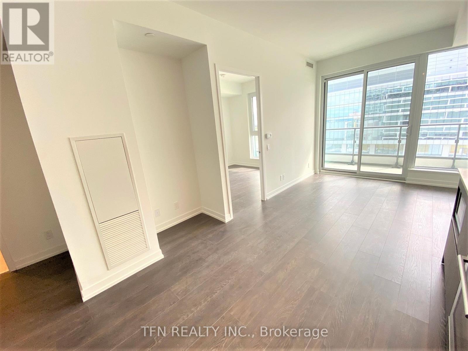 1006 - 5 Buttermill Avenue, Vaughan (Vaughan Corporate Centre), Ontario  L4K 0J5 - Photo 2 - N13678772