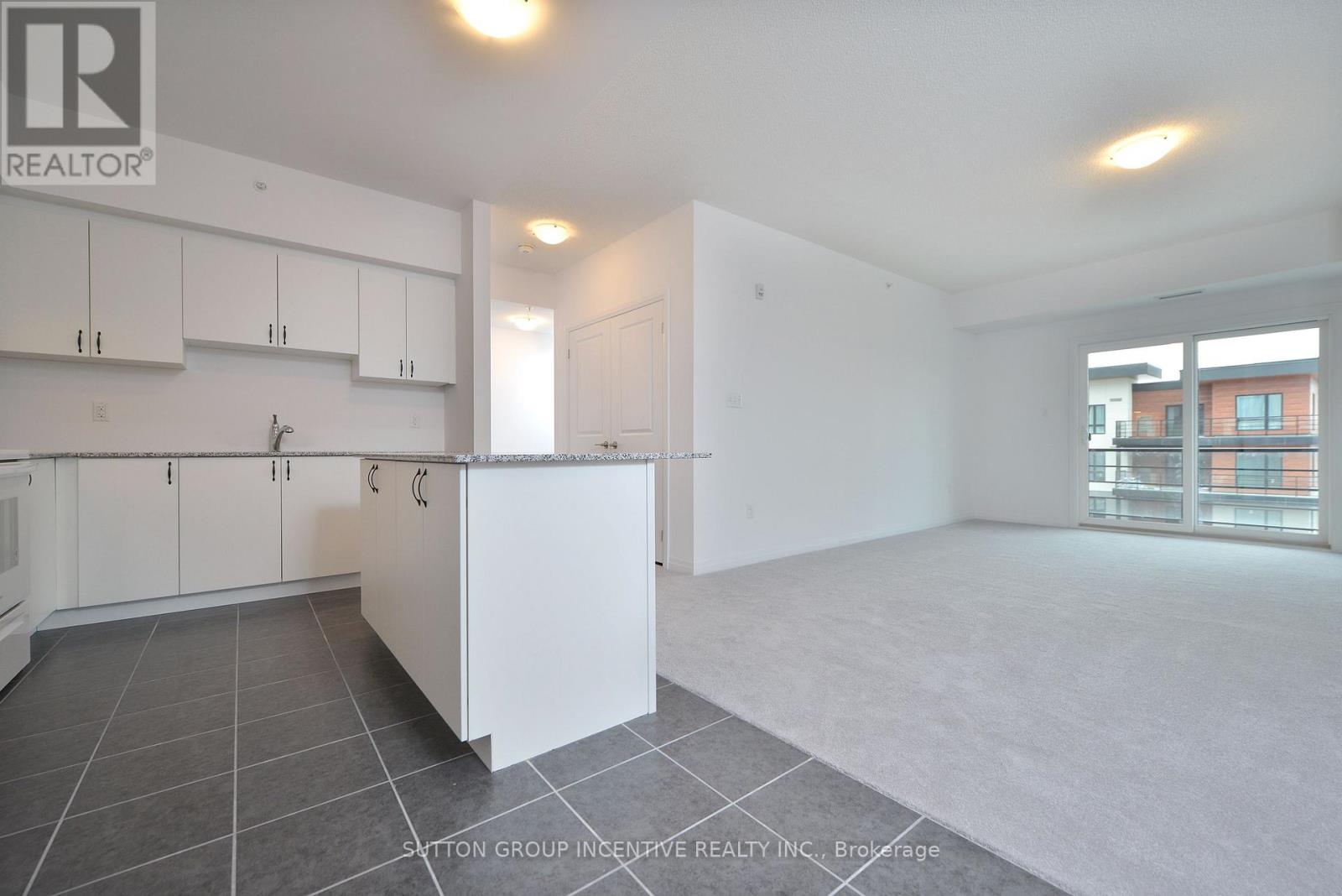505 - 306 Essa Road, Barrie (400 West), Ontario  L9J 0H5 - Photo 11 - S13678766