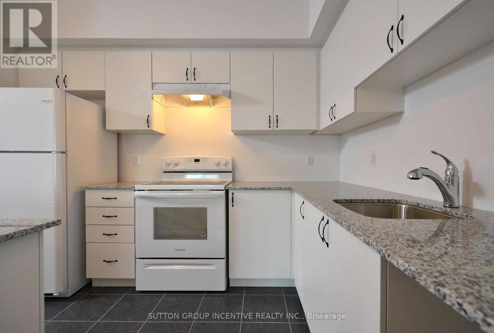 505 - 306 Essa Road, Barrie (400 West), Ontario  L9J 0H5 - Photo 16 - S13678766
