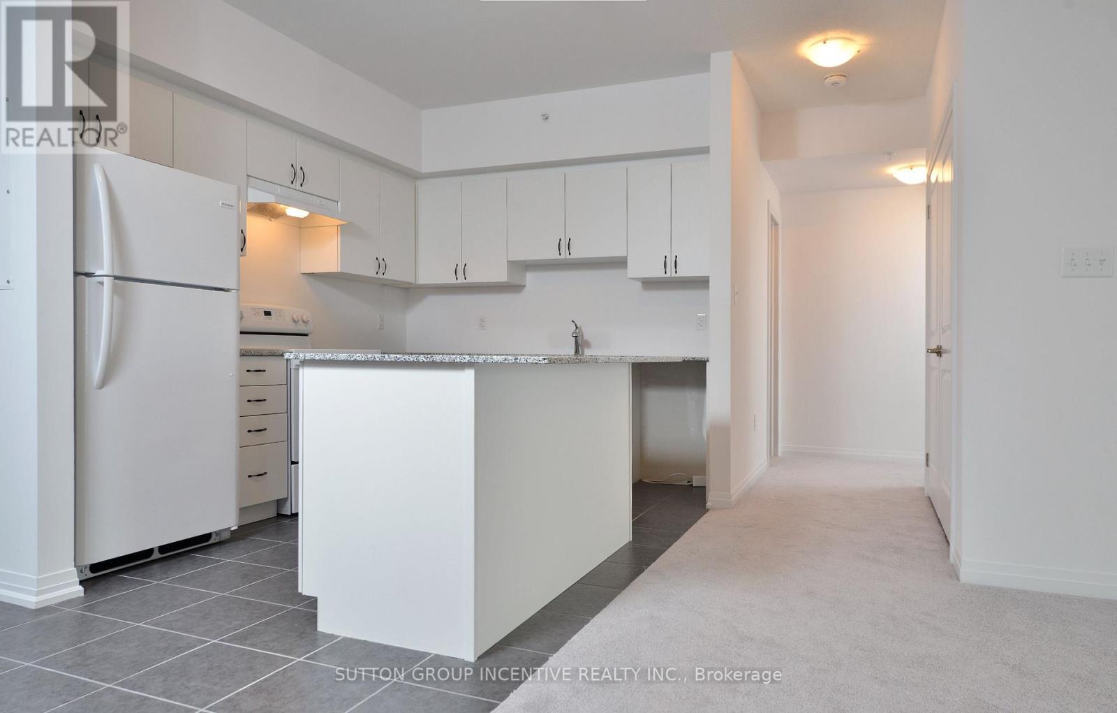 505 - 306 Essa Road, Barrie (400 West), Ontario  L9J 0H5 - Photo 18 - S13678766