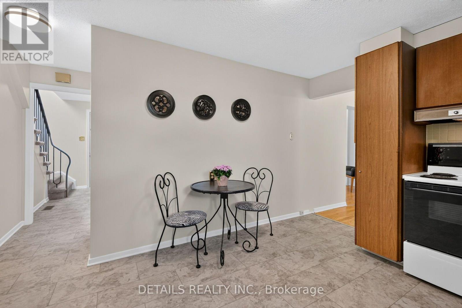 21 Seymour Avenue, Ottawa, Ontario  K2E 6P4 - Photo 13 - X13673458